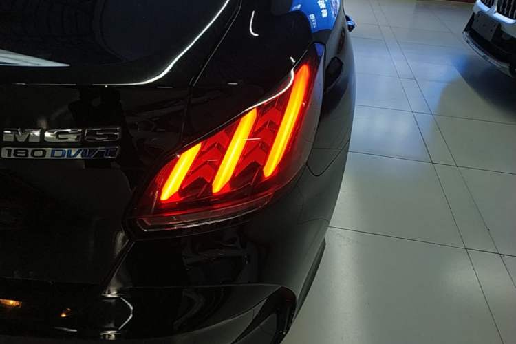 Used MG 5 2021 180 DVVT CVT Youth Luxury Edition Right Rear Taillight