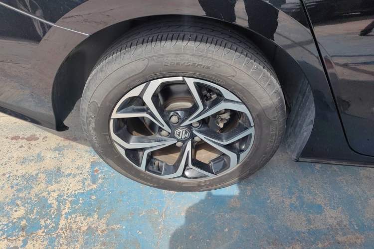 Used MG 5 2021 180 DVVT CVT Youth Luxury Edition Right Rear Wheel Hub