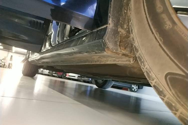 Used MG 5 2021 180 DVVT CVT Youth Luxury Edition Right Side Sill