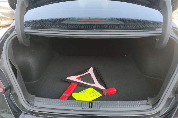Used MG 5 2021 180 DVVT Manual Youth Style Edition Trunk