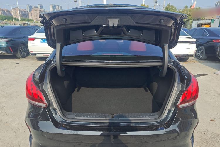 Used MG 5 2021 300TGI DCT Luxury Flagship Edition Trunk