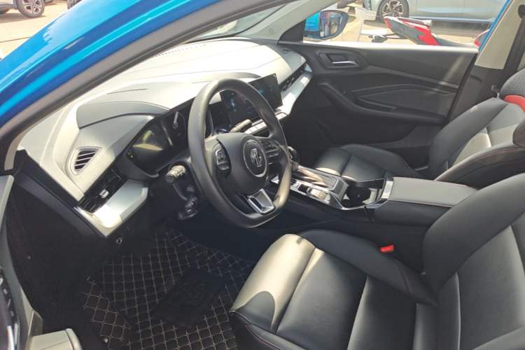 Used MG 5 2021 180 DVVT CVT Youth Luxury Edition Driver Seat