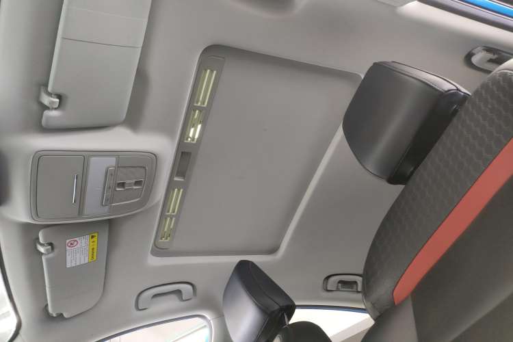 Used MG 5 2021 180 DVVT CVT Youth Luxury Edition Headliner