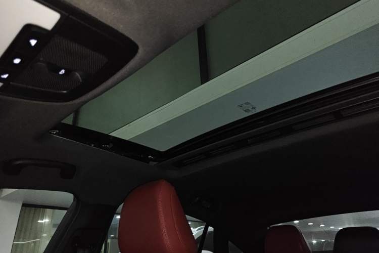 Used MG 5 2021 300TGI DCT Elegant Luxury Edition Headliner