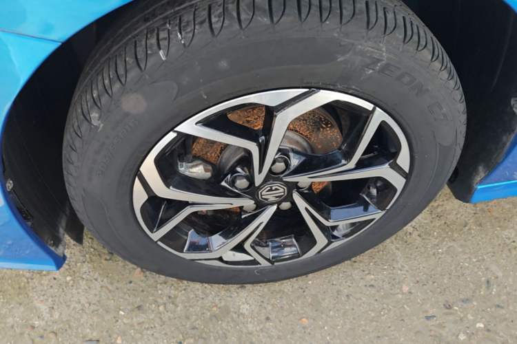 Used MG 5 2021 180 DVVT CVT Youth Luxury Edition Left Front Wheel Hub