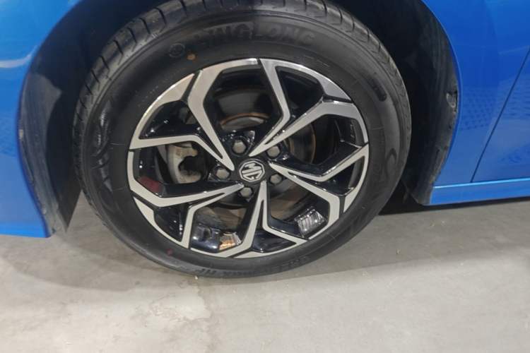 Used MG 5 2021 180 DVVT CVT Youth Luxury Edition Left Front Wheel Hub
