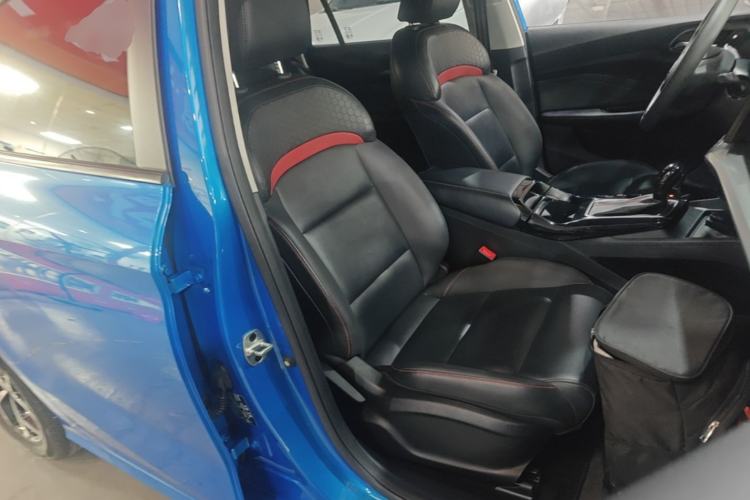 Used MG 5 2021 180 DVVT CVT Youth Luxury Edition Right Front Seat