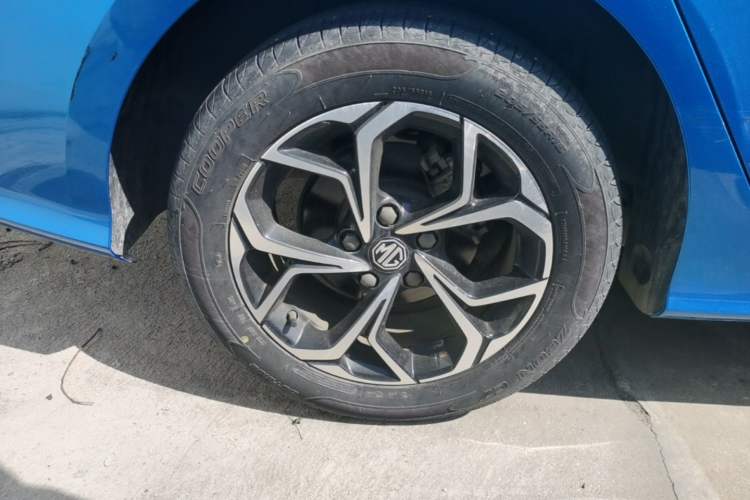 Used MG 5 2021 180 DVVT CVT Youth Luxury Edition Right Rear Wheel Hub