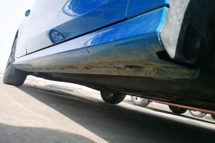Used MG 5 2021 180 DVVT CVT Youth Luxury Edition Right Side Sill