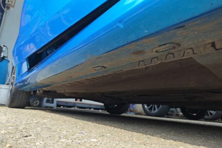 Used MG 5 2021 180 DVVT CVT Youth Luxury Edition Right Side Sill
