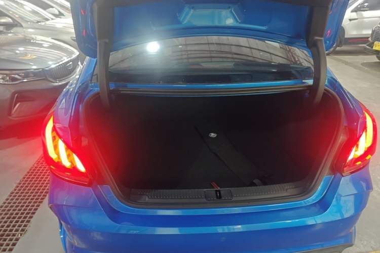Used MG 5 2021 180 DVVT CVT Youth Luxury Edition Trunk