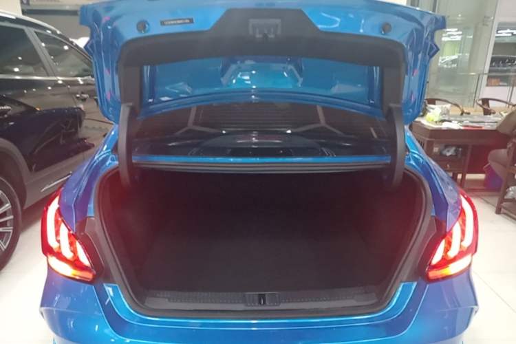 Used MG 5 2021 300TGI DCT Elegant Luxury Edition Trunk