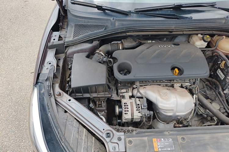 Used MG 5 2021 180 DVVT CVT Youth Luxury Edition Engine Bay Right