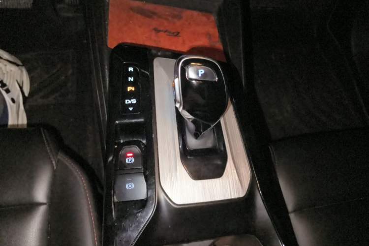 Used MG 5 2021 Revised 300TGI DCT Elegant Luxury Flagship Edition Gear Lever