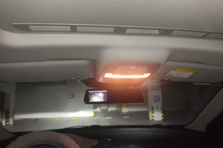Used MG 5 2021 180 DVVT CVT Youth Luxury Edition Headliner