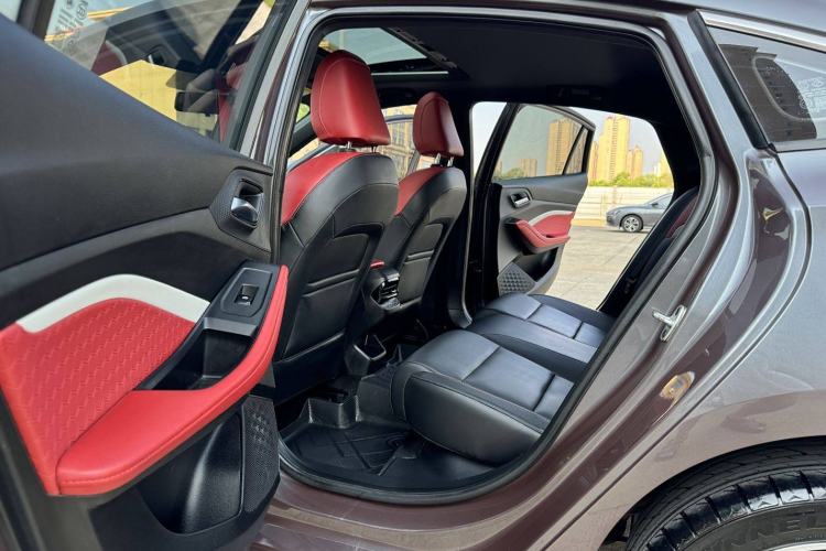 Used MG 5 2021 Revised 300TGI DCT Qingshè Luxurious Enjoyment Edition Interior 5