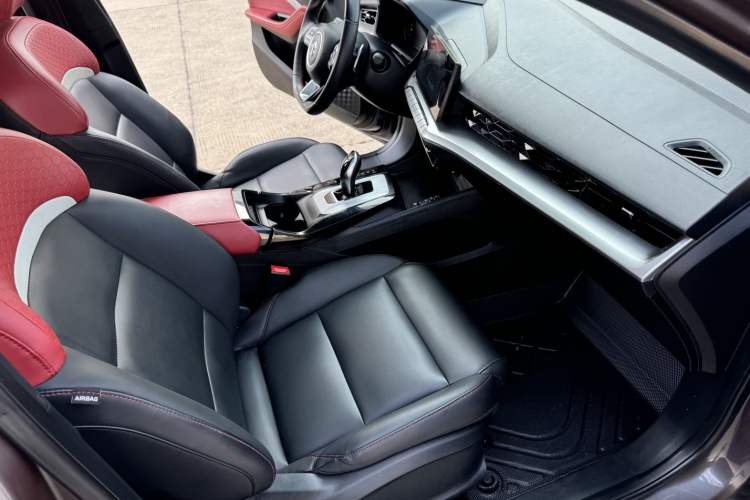 Used MG 5 2021 Revised 300TGI DCT Qingshè Luxurious Enjoyment Edition Interior 7