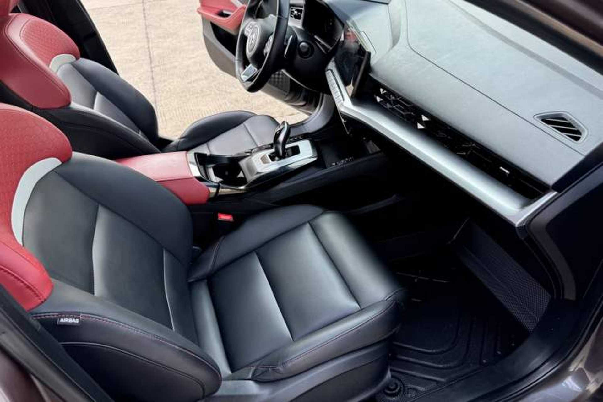 Used MG 5 2021 Revised 300TGI DCT Qingshè Luxurious Enjoyment Edition Interior 7