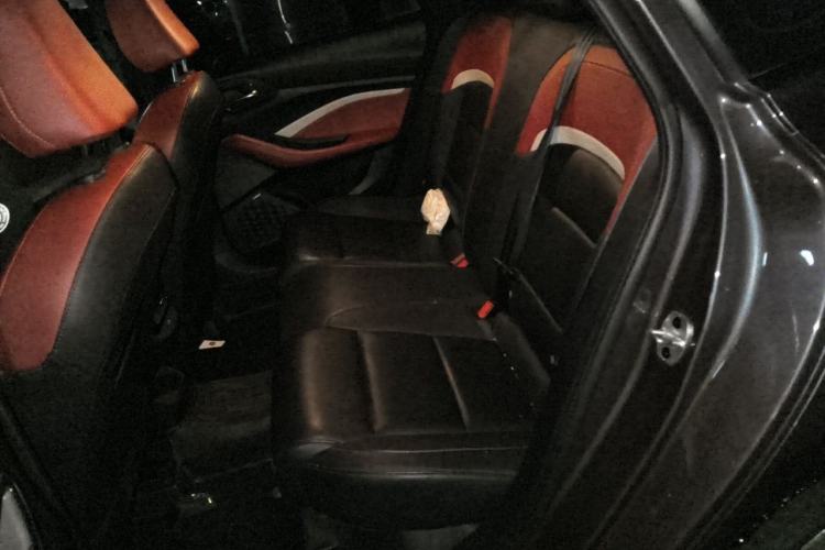 Used MG 5 2021 Revised 300TGI DCT Elegant Luxury Flagship Edition Left Rear Seat