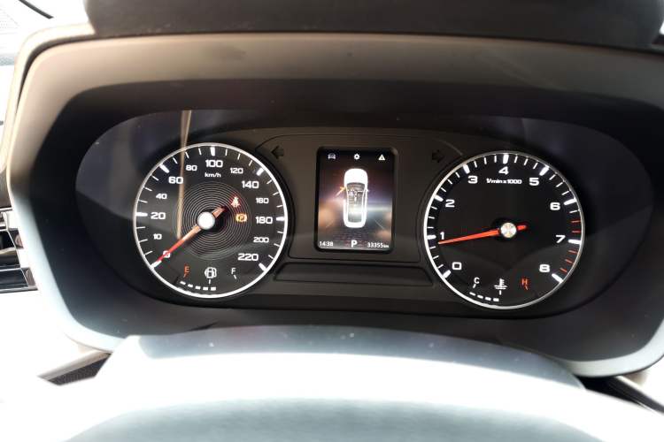 Used MG 5 2021 180 DVVT CVT Youthful Style Edition Odometer Close Up