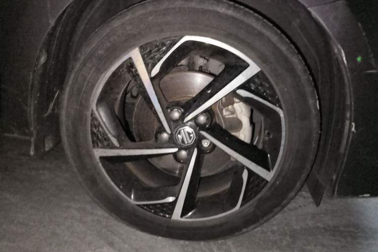 Used MG 5 2021 Revised 300TGI DCT Elegant Luxury Flagship Edition Right Front Wheel Hub