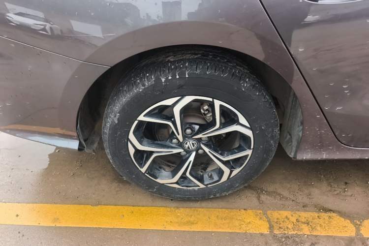 Used MG 5 2021 180 DVVT CVT Youth Luxury Edition Right Rear Wheel Hub