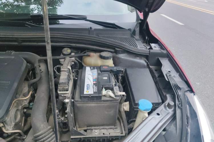 Used MG 5 2021 300TGI DCT Elegant Luxury Edition Engine Bay Left