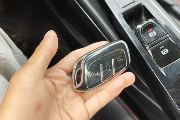 Used MG 5 2021 180 DVVT CVT Youth Luxury Edition Vehicle Key