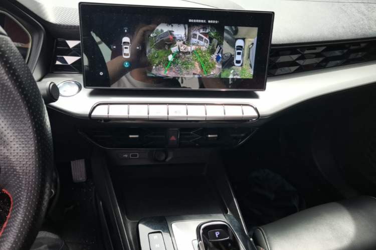 Used MG 5 2021 Revised 300TGI DCT Qingshè Luxurious Enjoyment Edition Audio And AC Panel