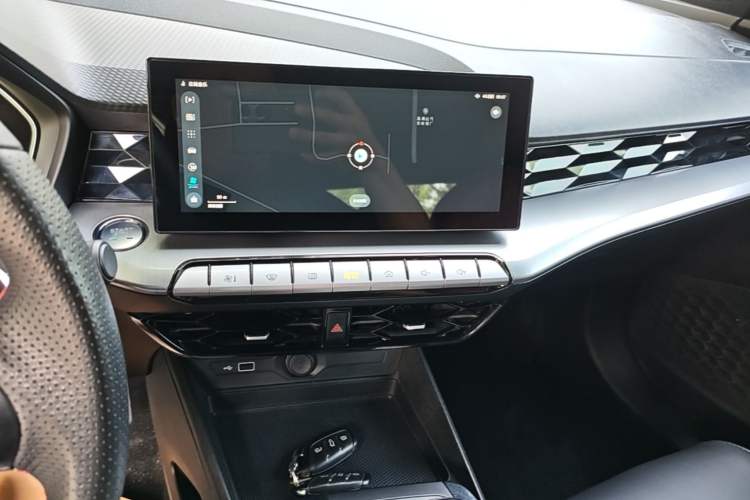 Used MG 5 2021 Revised 300TGI DCT Qingshè Luxurious Enjoyment Edition Audio And AC Panel