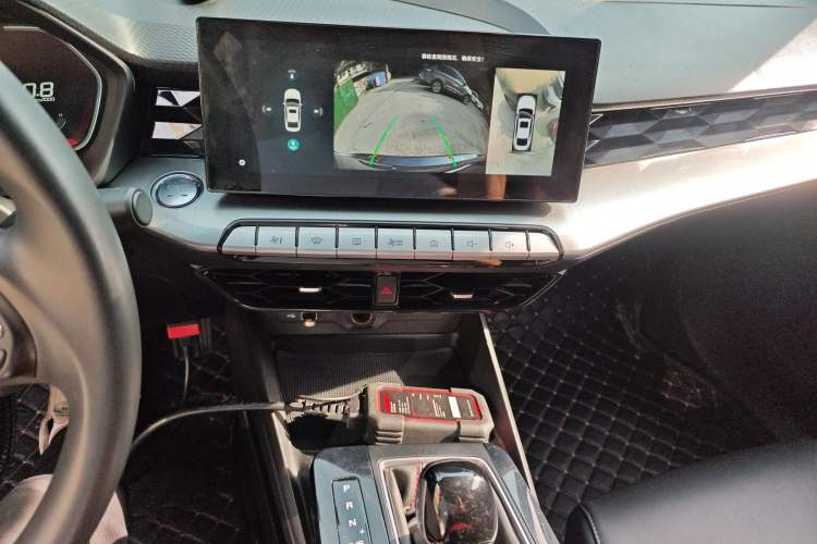 Used MG 5 2021 Revised Version 180 DVVT CVT Youth Luxury Edition Audio And AC Panel