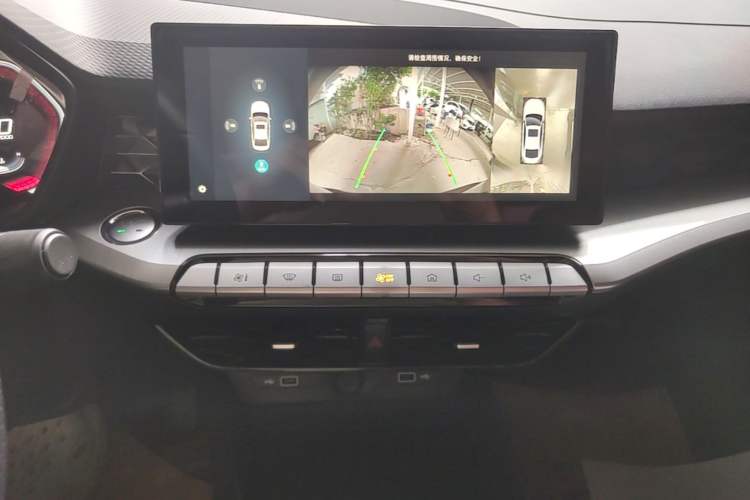 Used MG 5 2021 300TGI DCT Elegant Luxury Edition Audio And AC Panel