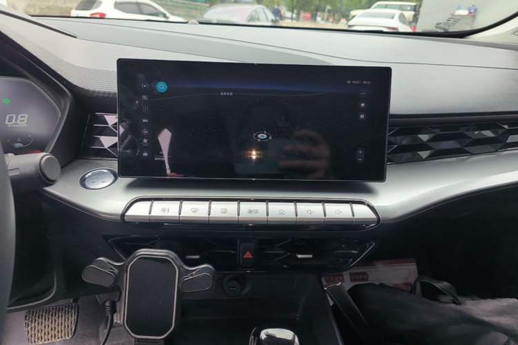 Used MG 5 2021 Revised Version 180 DVVT CVT Youth Luxury Edition Audio And AC Panel