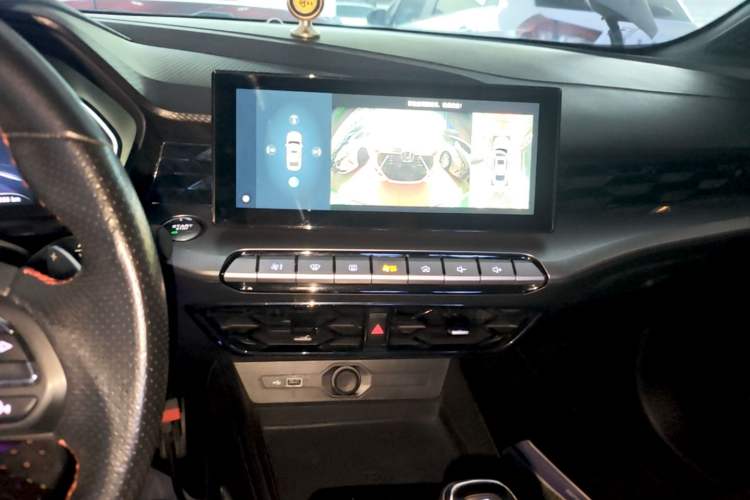 Used MG 5 2021 Revised 300TGI DCT Qingshè Luxurious Enjoyment Edition Audio And AC Panel