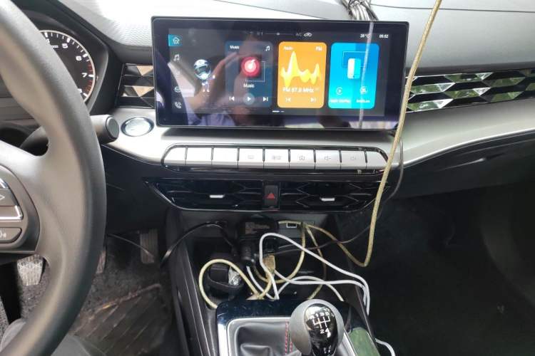 Used MG 5 2021 180 DVVT Manual Youth Luxury Edition Audio And AC Panel
