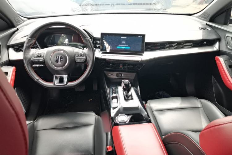 Used MG 5 2021 Revised 300TGI DCT Qingshè Luxurious Enjoyment Edition Center Console