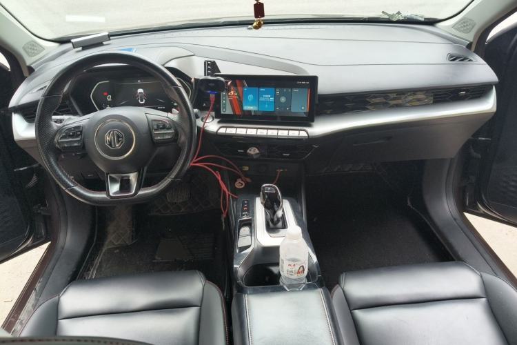 Used MG 5 2021 Revised 300TGI DCT Qingshè Luxurious Enjoyment Edition Center Console