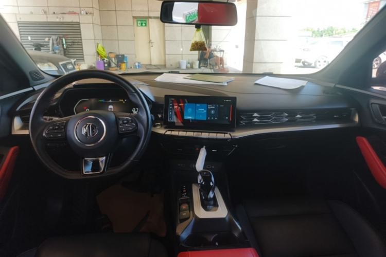 Used MG 5 2021 300TGI DCT Elegant Luxury Edition Center Console