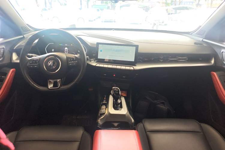 Used MG 5 2021 Revised 300TGI DCT Qingshè Luxurious Enjoyment Edition Center Console