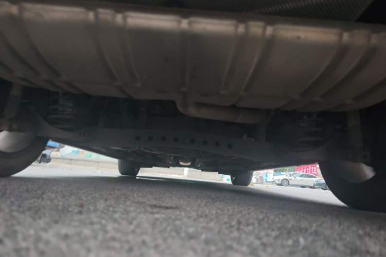 Used MG 5 2021 Revised 300TGI DCT Qingshè Luxurious Enjoyment Edition Chassis Rear