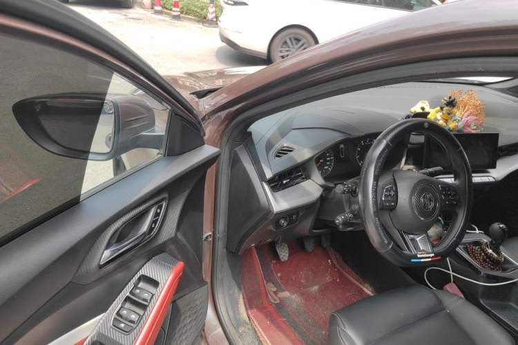Used MG 5 2021 180 DVVT Manual Youth Luxury Edition Driver Seat