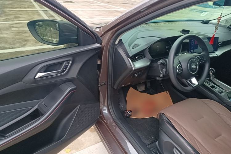 Used MG 5 2021 180 DVVT CVT Youth Luxury Edition Driver Seat