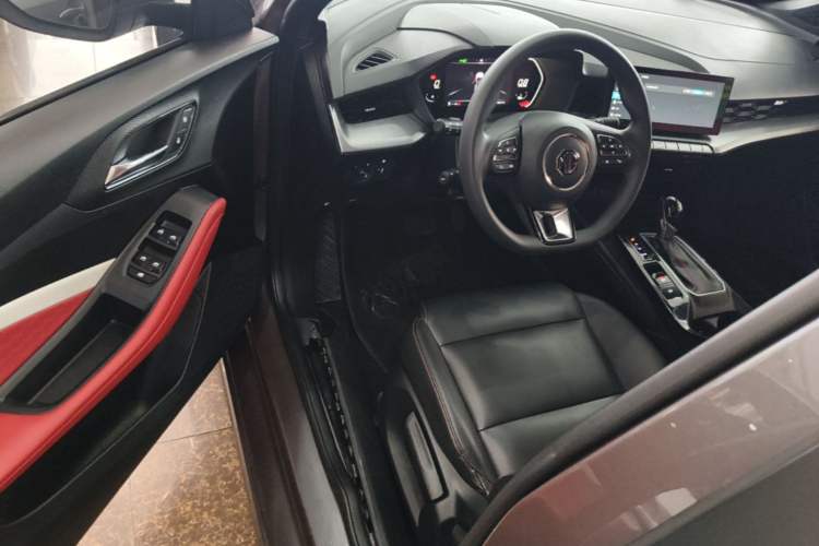 Used MG 5 2021 180 DVVT CVT Youth Luxury Edition Driver Seat