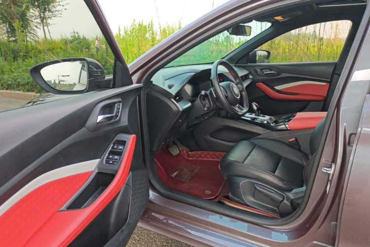 Used MG 5 2021 Revised 300TGI DCT Qingshè Luxurious Enjoyment Edition Driver Seat