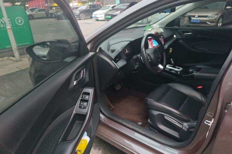Used MG 5 2021 Revised 300TGI DCT Qingshè Luxurious Enjoyment Edition Driver Seat