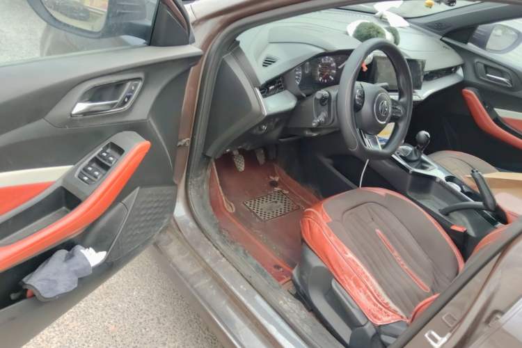 Used MG 5 2021 180 DVVT Manual Youth Luxury Edition Driver Seat