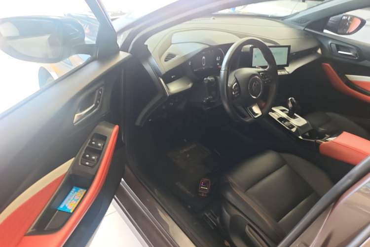 Used MG 5 2021 Revised 300TGI DCT Qingshè Luxurious Enjoyment Edition Driver Seat