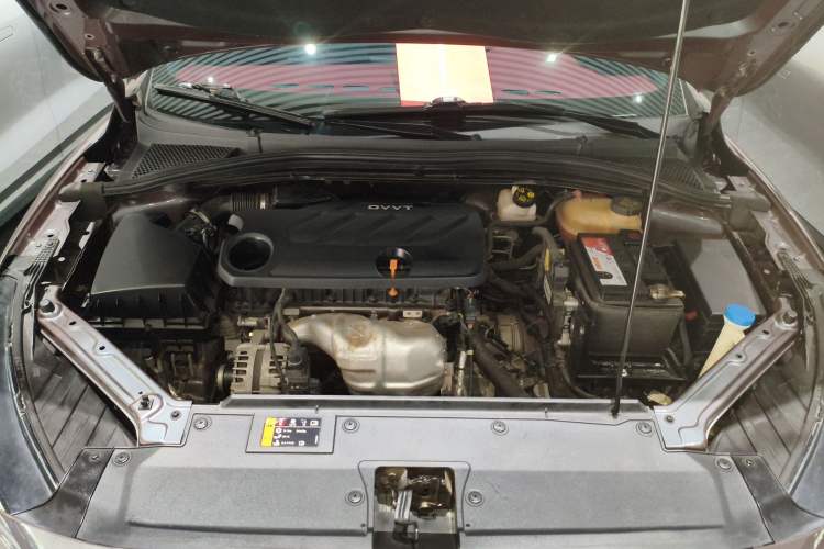 Used MG 5 2021 Revised Version 180 DVVT CVT Youth Luxury Edition Engine Bay