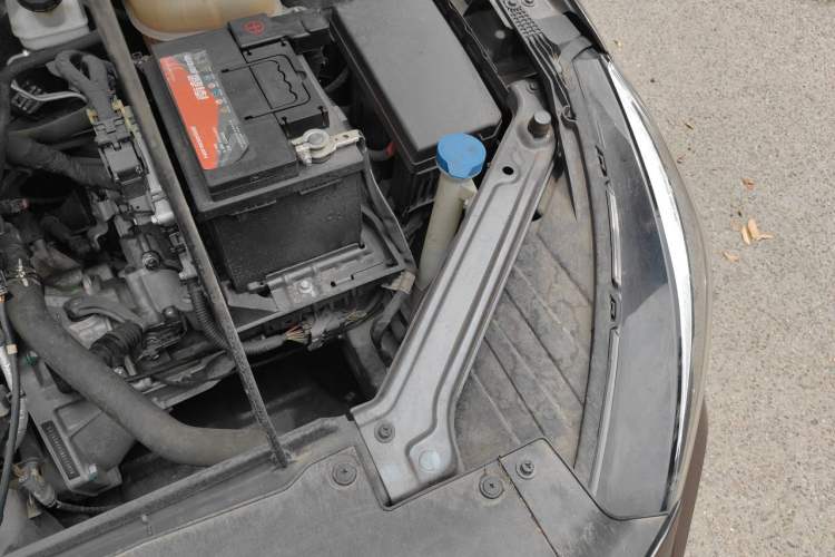 Used MG 5 2021 180 DVVT Manual Youth Luxury Edition Engine Bay Left