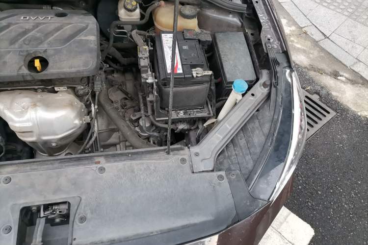 Used MG 5 2021 180 DVVT CVT Youth Luxury Edition Engine Bay Left